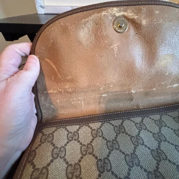 Authentic Vintage Gucci Sherry Line GG Supreme Clutch - Crossbody Chain Included - Picture 7 of 15